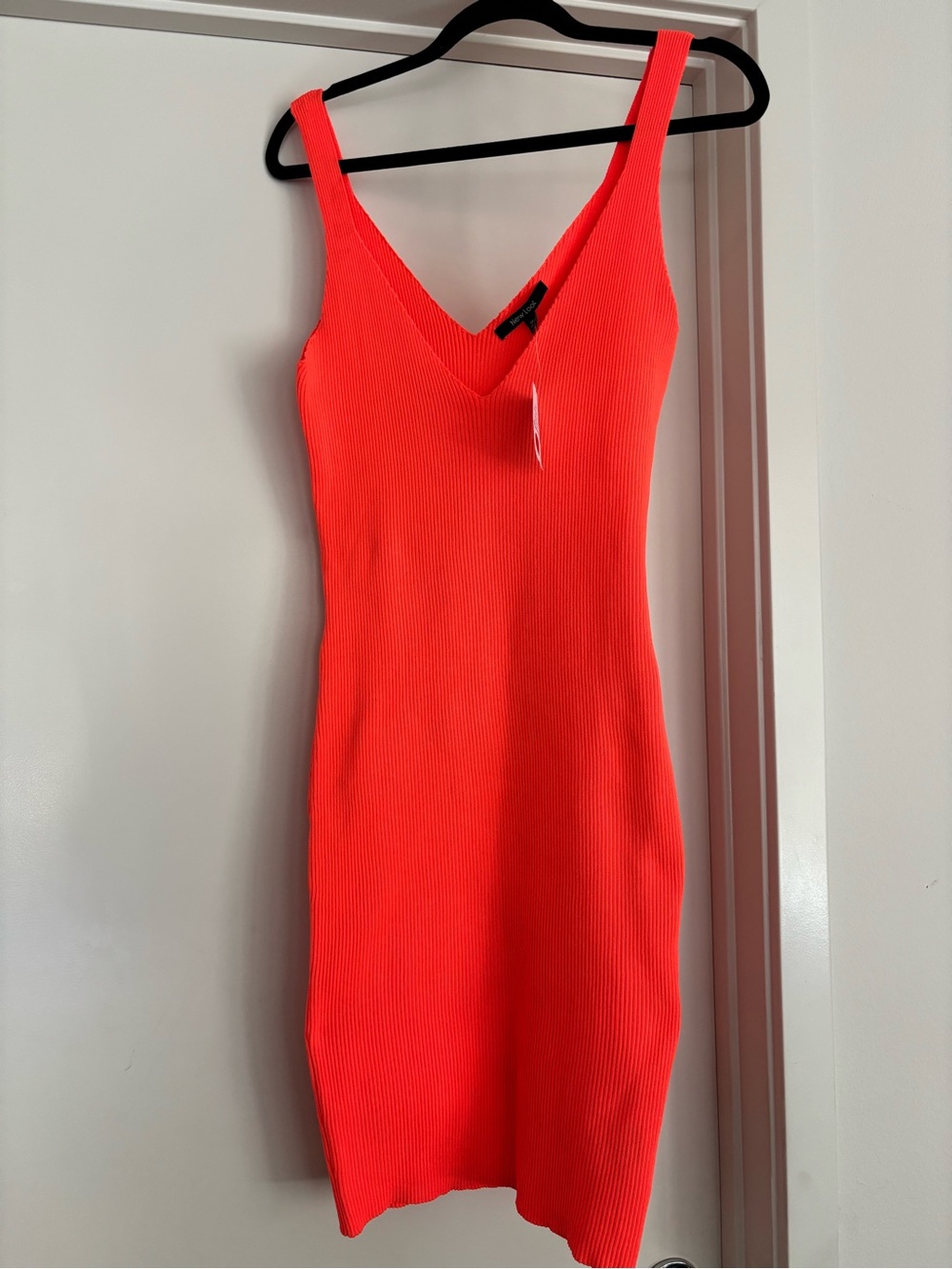 New Look Sleeveless V-Neck Ribbed Mini Dress in Coral Red